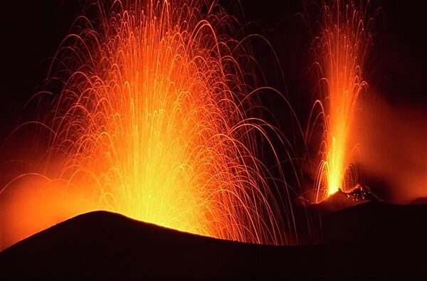 Stromboli double eruption