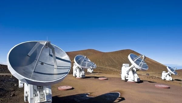 Submilllimeter Array telescopes, Hawaii