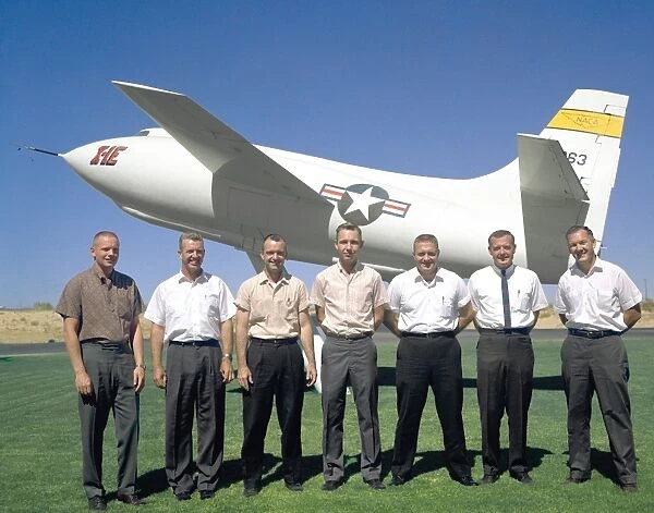 Test pilots and X-1E aircraft, 1962 C014  /  1089
