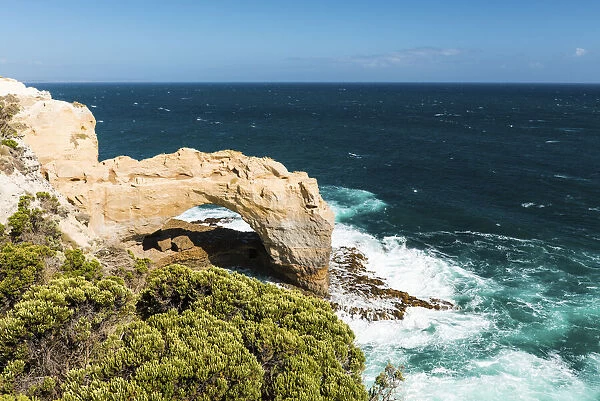 The Arch and Southern Ocean, Port Campbell National Park, Port Campbell, Victoria