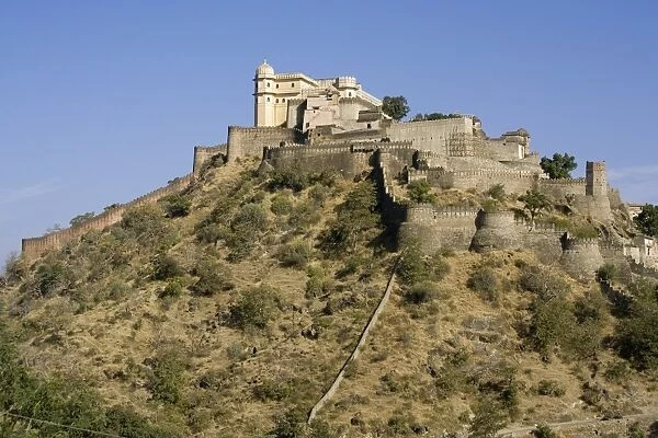 Badal Mahal (Cloud Palace) and walls, Kumbhalgarh Fort, Rajasthan, India, Asia