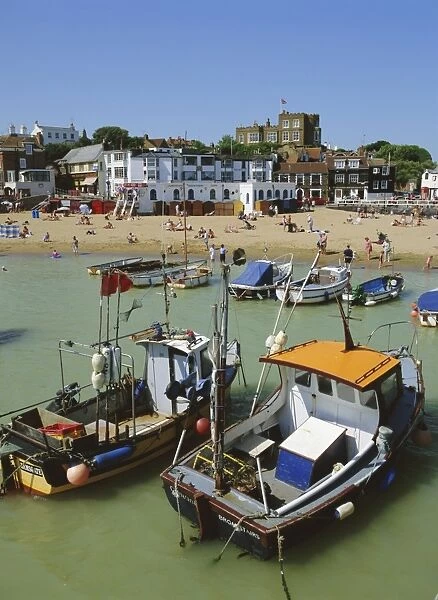 Beach and harbour, Broadstairs, Kent, England, UK, Europe