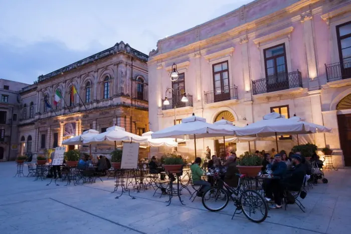 Framed Print : Syracuse Piazza Duomo Evening Print