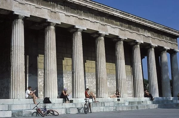 Colonnade on the exterior of the Temple of Theseus, Volksgarten Park, Innere Stadt