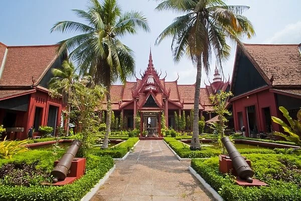 Courtyard inside the National Museum of Cambodia, Phnom Penh, Cambodia, Indochina, Southeast Asia, Asia