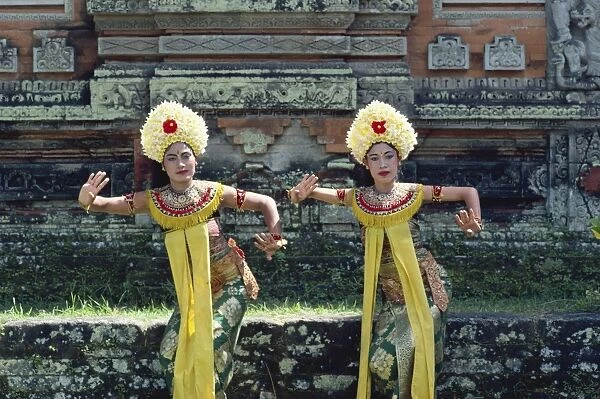 Dancers, Bali