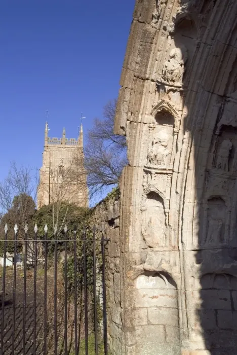 Framed Print : Evesham Abbey and Abbey Park Print