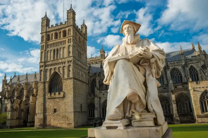 Framed Print : Exeter Cathedral Print with Statue of Richard Hooker Framed Print : Exeter Cathedral Print with Statue of Richard Hooker