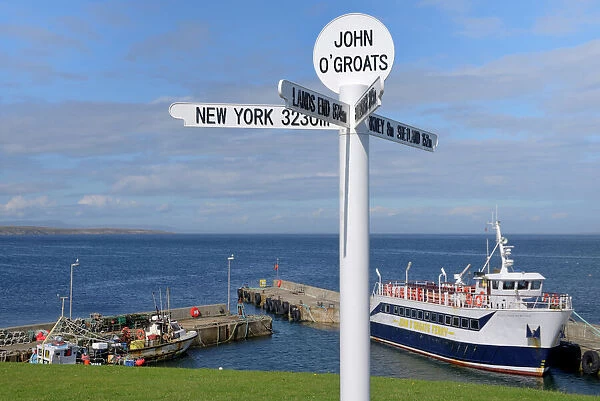 Famous multi directional signpost, John O Groats, Caithness, Highland Region, Scotland, United Kingdom, Europe