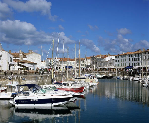 The harbour, St. Martin, Ile de Re, Poitou-Charentes, France, Europe