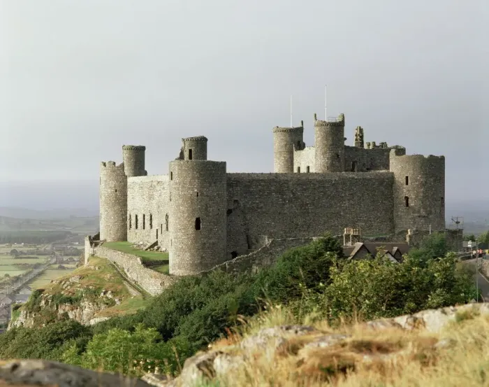 Framed Print : Harlech Castle Print, Gwynedd Wales Framed Print : Harlech Castle Print, Gwynedd Wales