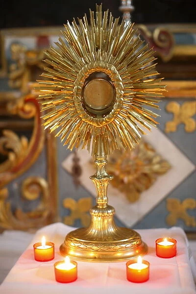 Holy sacrament, St. Nicolas de Veroce, Haute-Savoie, France, Europe