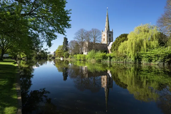 Framed Print : Holy Trinity Church Print, Stratford-upon-Avon, Warwickshire Framed Print : Holy Trinity Church Print, Stratford-upon-Avon, Warwickshire