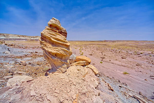 A hoodoo formation called Medusas Child, below the cliffs of Agate Plateau in