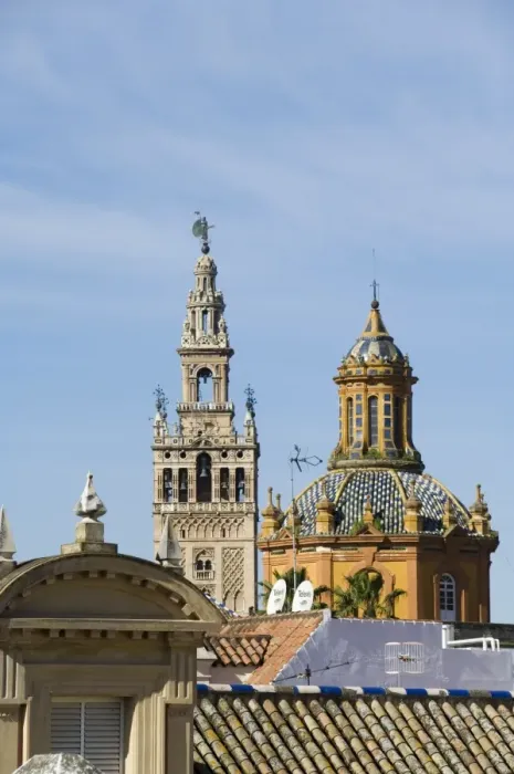 Framed Print : La Giralda Print, Seville Cathedral Tower Framed Print : La Giralda Print, Seville Cathedral Tower