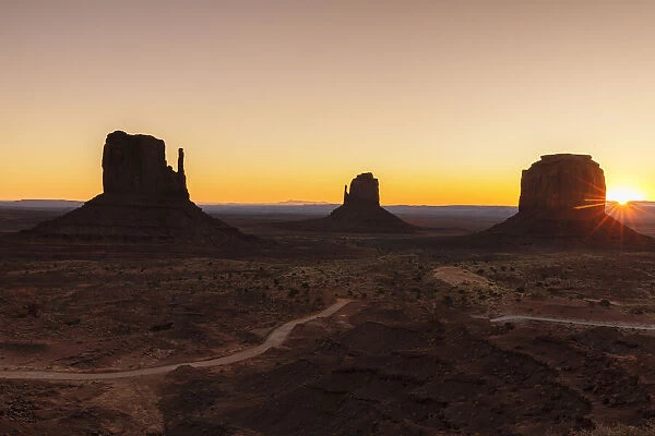 Monument Valley with West Mitten Butte, East Mitten Butte and Merrick Butte