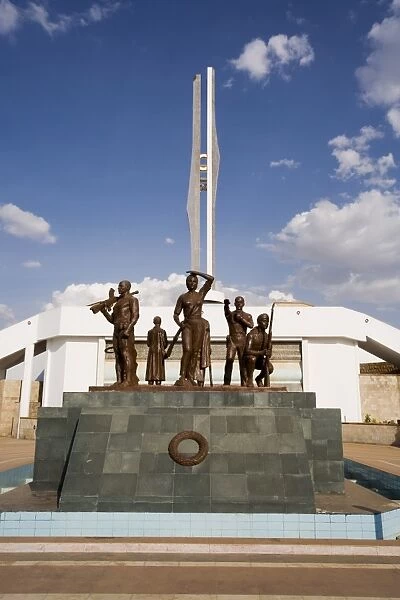New monument to Ethiopias fallen, Bahir Dar, Gondar region, Ethiopia, Africa