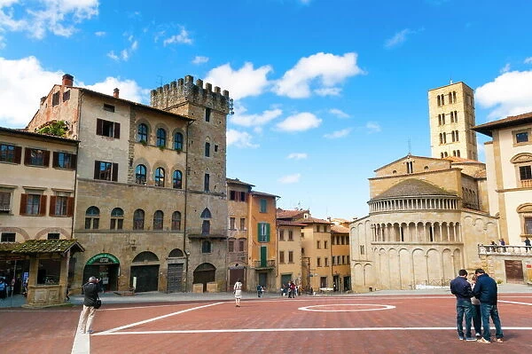 Piazza Vasari (Piazza Grande), Arezzo, Tuscany, Italy, Europe