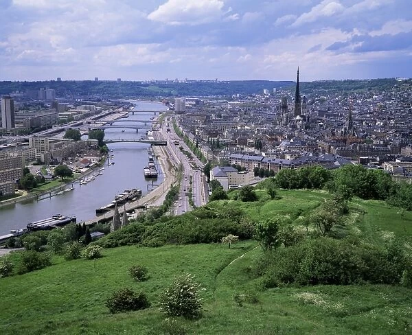 River Seine and Rouen, Seine Maritime, Haute Normandie (Normandy), France, Europe