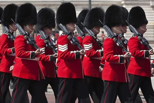 Scots Guards marching past Buckingham Palace, Rehearsal for Trooping the Colour