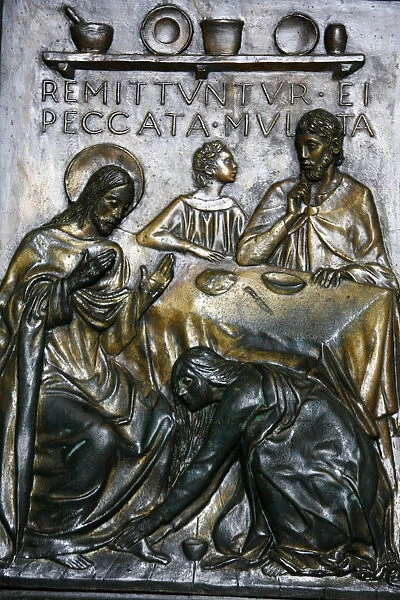Sculpture of Jesus, Simon the Pharisee and the sinner who washed Jesuss feet, St