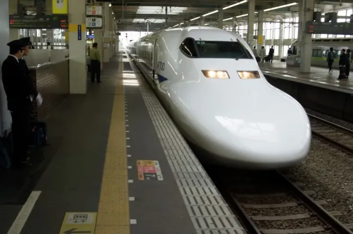 Framed Print : Shinkansen Bullet Train Print Framed Print : Shinkansen Bullet Train Print