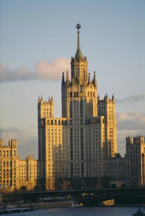 Framed Print : Skyscraper Print by the Moskva River Framed Print : Skyscraper Print by the Moskva River