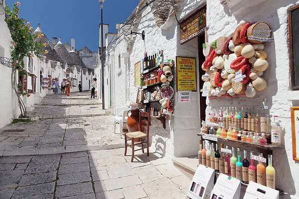 Souvenir shop on street of Trulli, traditional houses, Rione Monti area, Alberobello