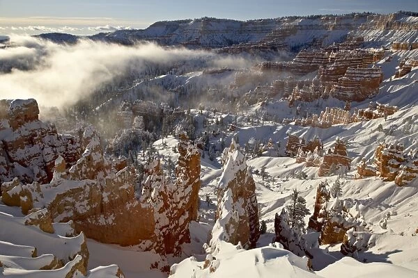 Sunrise at Sunrise Point with snow, Bryce Canyon National Park, Utah, United States of America