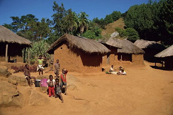 Village scene, children in foreground, Zomba Plateau, Malawi, Africa