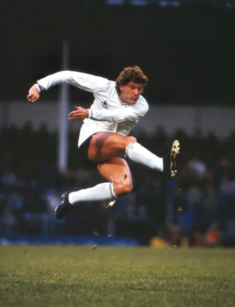 Glenn Hoddle shoots in the 1983 UEFA Cup