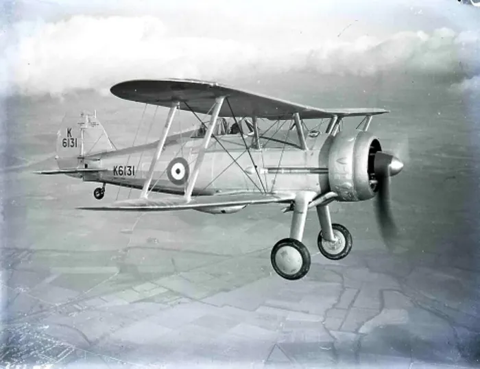 : Gloster Gladiator Biplane Fighter Aircraft Print : Gloster Gladiator Biplane Fighter Aircraft Print