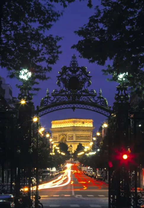 Framed Print : Arc de Triomphe Print, Paris, France Framed Print : Arc de Triomphe Print, Paris, France