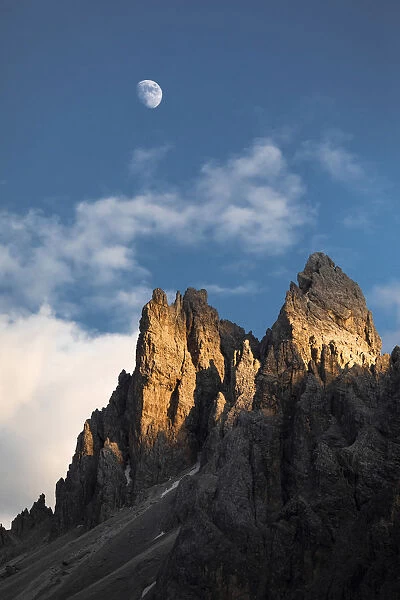 Detail of Cadini di Misurina mountain group, Miosurina, Belluno Province, Dolomites