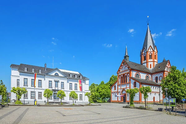 Church St. Peter with city hall, Sinzig, Rhine valley, Eifel, Rhineland-Palatinate
