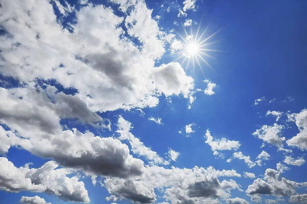 Cloud impression with sun - Germany, Bavaria, Upper Bavaria, Bad Tolz-Wolfratshausen, Münsing - Fünfseenland