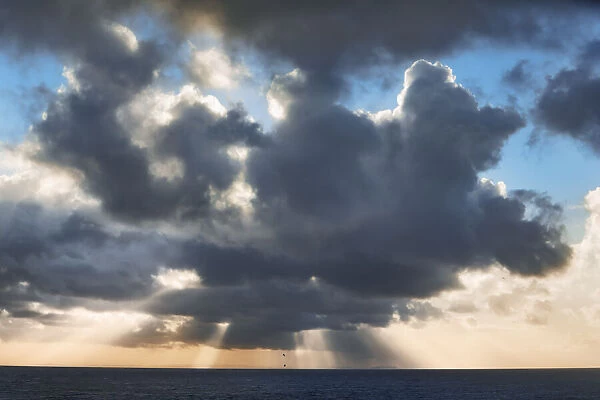 Cloud mood with sunrays - Ireland, Donegal, Killybegs, Shalwy Point
