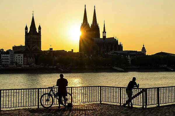 Cologne Cathedral at sunset, Cologne, North Rhine-Westphalia, Germany