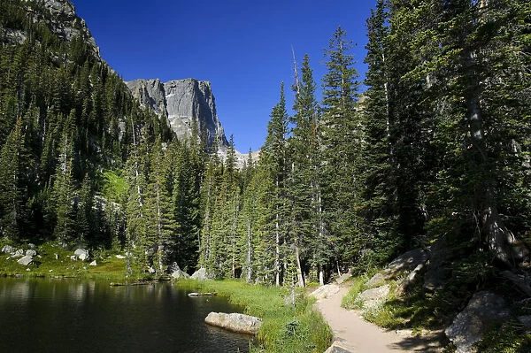Dream Lake and Hallet Peak, Rocky Mountain National Park, Estes Park, Colorado, USA