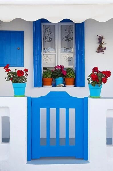 Europe, Greece, Cyclades island, Aegean Sea, Mykonos, Myconos, blue gate at private home