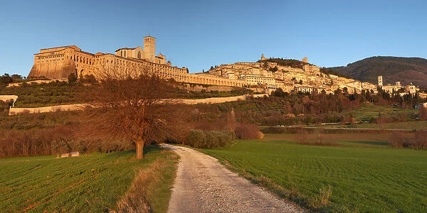 Europe, Umbria, Perugia district. Assisi at sunset