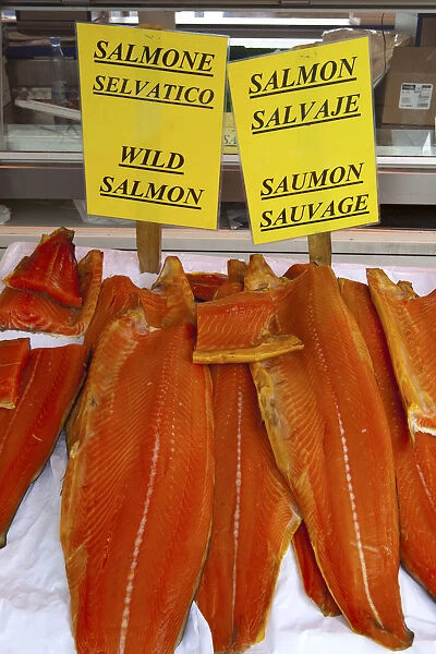 Fresh Wild Salmon on sale in Bergens famous Fish Market, Bergen, Hordaland, Norway