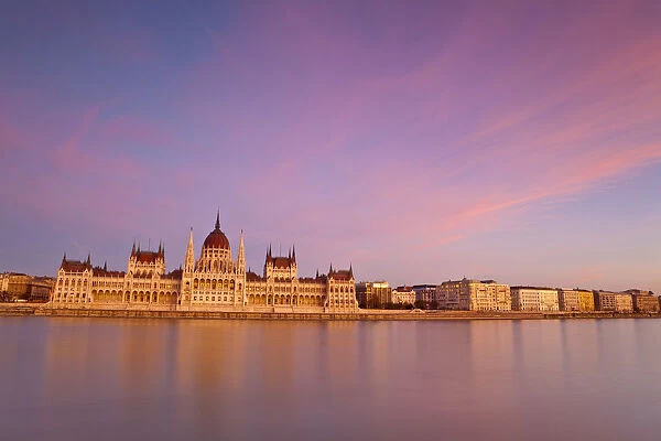 Hungarian Parliamnet Building at dusk, Budapest, Hungary