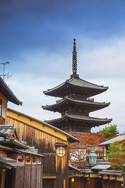 Japan, Kyoto, Higashiyama District, Gion, Yasaka Pagoda in Hokanji temple