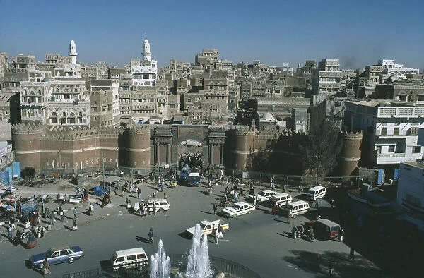 20049840. YEMEN Sanaa Aerial view overlooking the Old City with the city walls