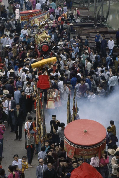 20073658. vietnam, north, festivals, procession for tet or new year firecracker festival
