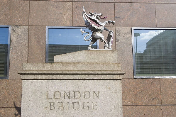 20083335. ENGLAND London London Bridge detail with statue of Griffin on the Southwark side
