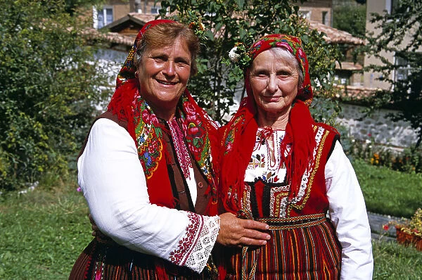 20084109. BULGARIA Dobarsko Member of Dobarski Babi Folk Group