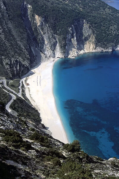 20085813. GREECE Ionian Islands Kefalonia Myrtos Mirtos Beach from cliff top