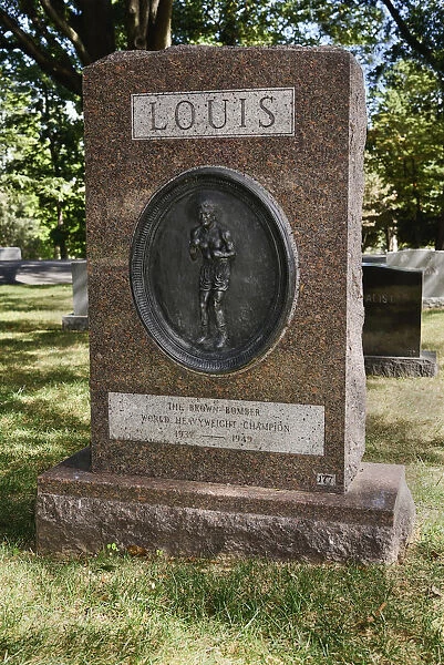 USA, Washington DC, Arlington National Cemetery, Grave of boxer Joe Louis